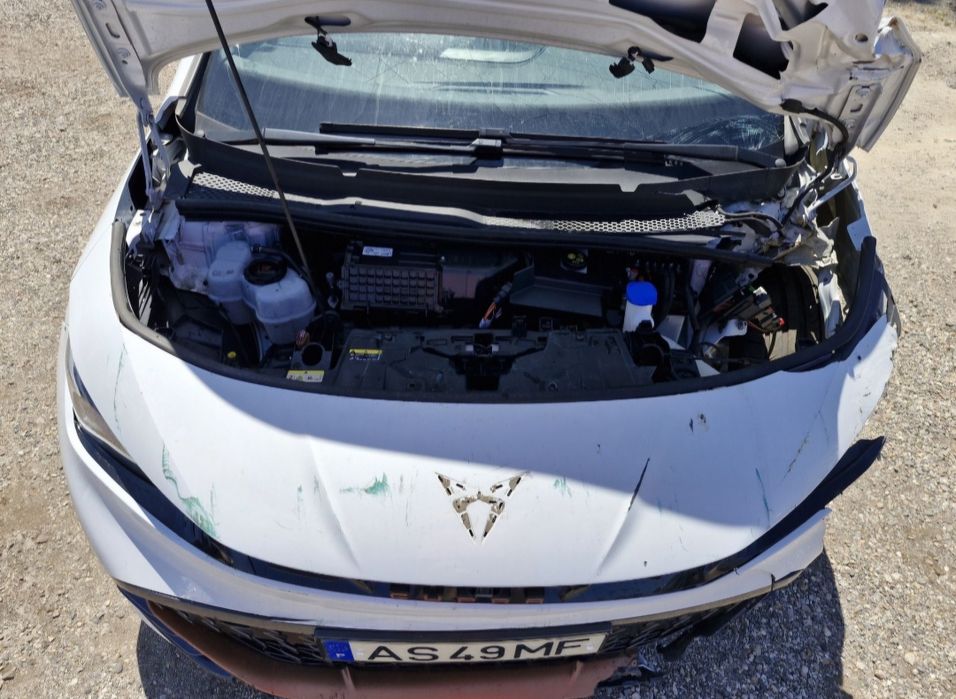 Cupra born 100% para peças