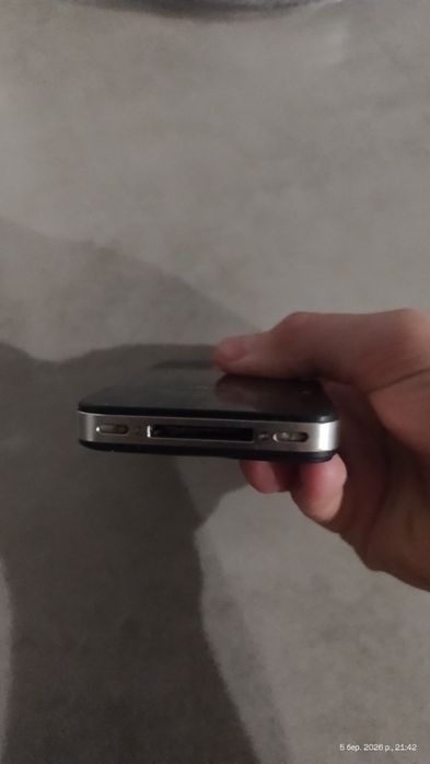 iPhone 4c в ідеальному стані