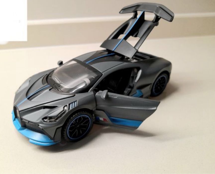 Miniatura bugatti em metal à escala 1:32