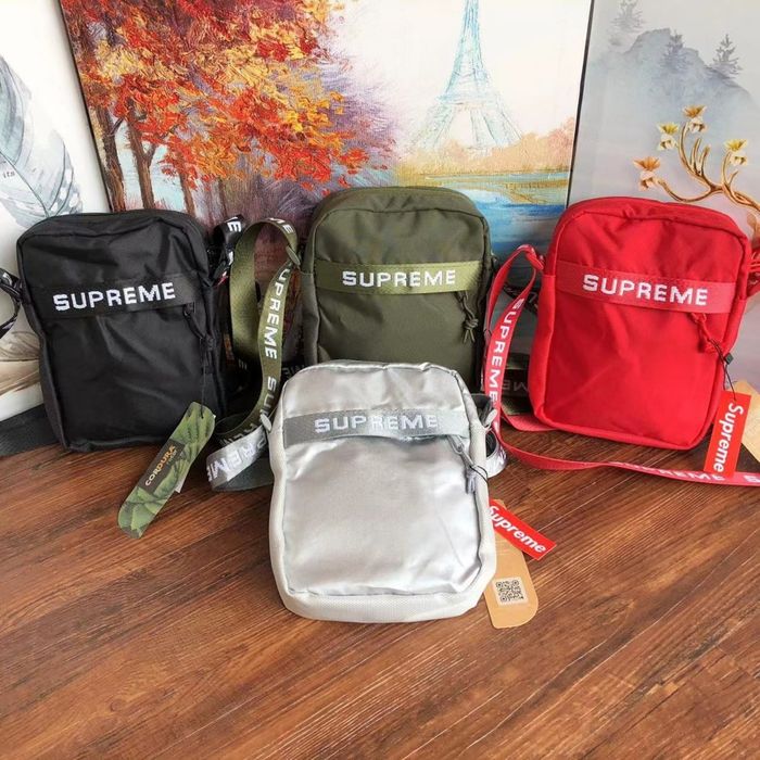 Supreme Shoulder Bag FW22