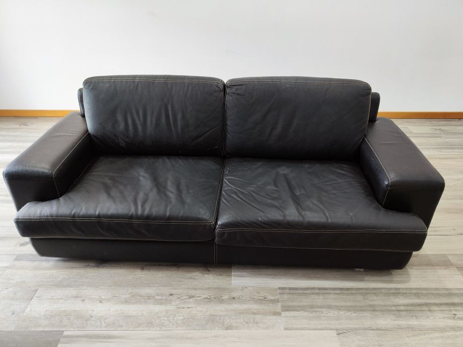 Sofa em pele genuína