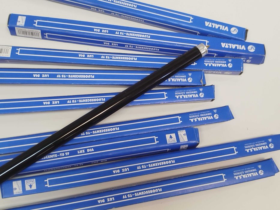 10 lâmpadas de luz negra