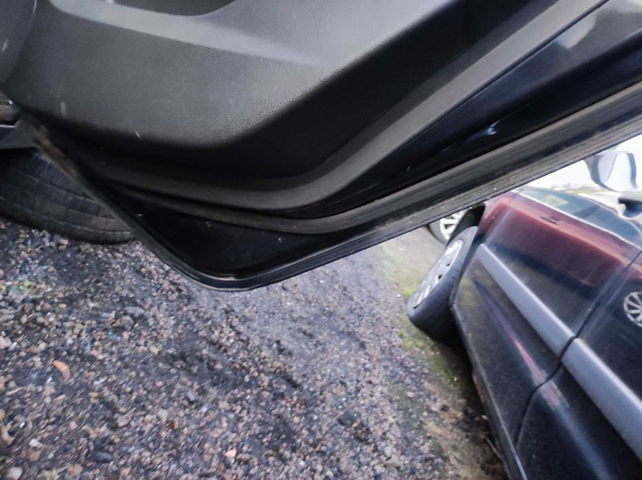Drzwi prawe tylne kombi opel Insignia A Z22C Europa