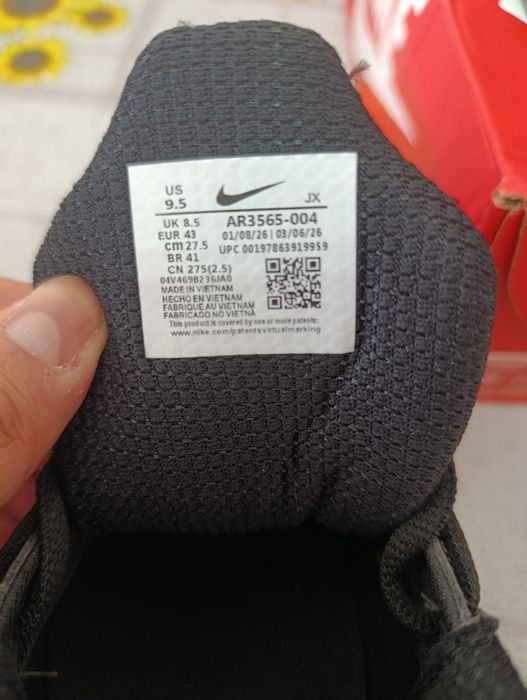 Nike Shox R4 tam 43