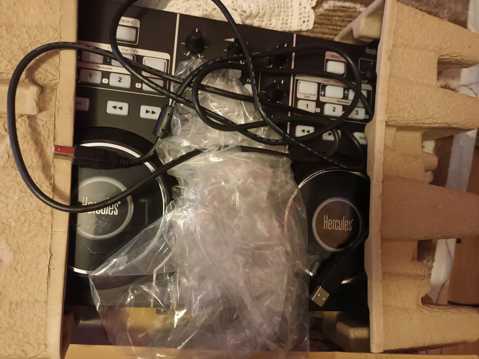 Hercules DJControl