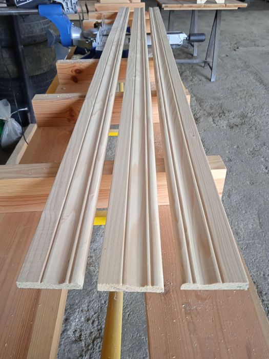 Дошка на підлогу,вагонка,плінтус,кутник,наличник,