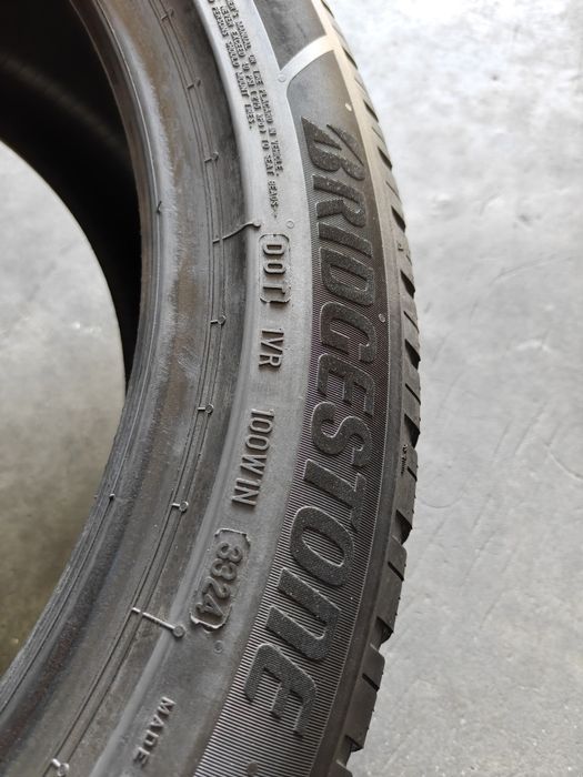 2шт Bridgestone Blizzak r21 275-45 зимові шини вживані 24року виробництва