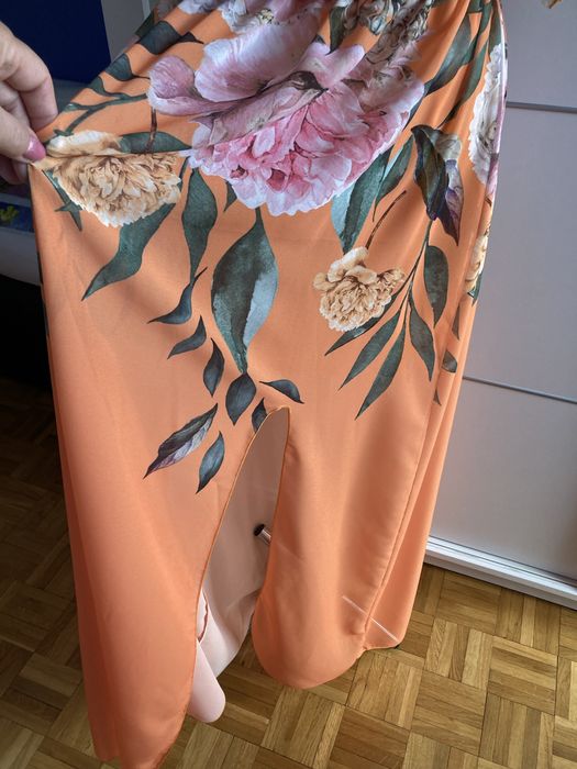 Długa włoska sukienka