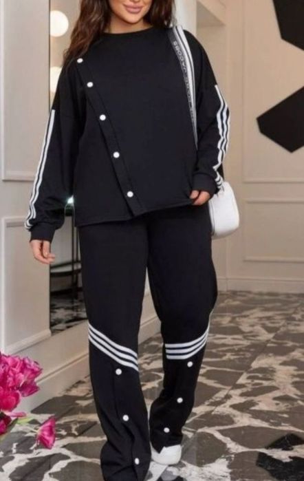 Спортивный костюм трикотаж с лампасами и кнопками 52-54р XXL