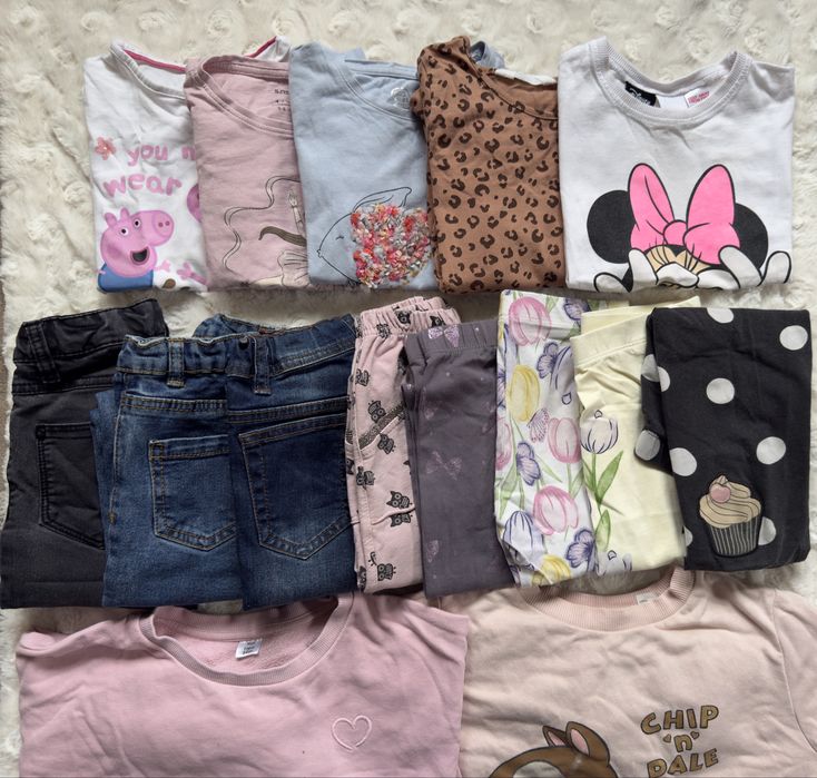 Zestaw ubrań dla dziewczynki 4-6 lat