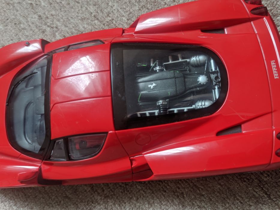 Автомобиль на радиоуправлении Ferrari Enzo Bluetooth 1:16 Silverlit