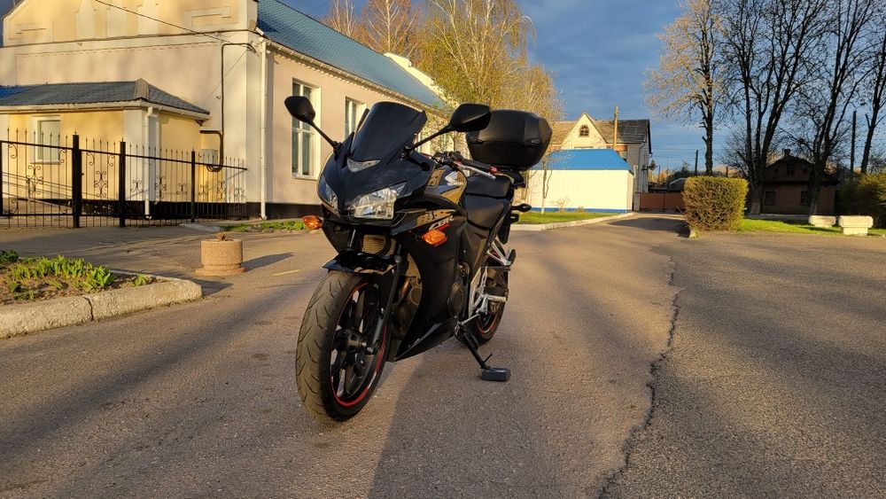 Honda CBR400R з Японії