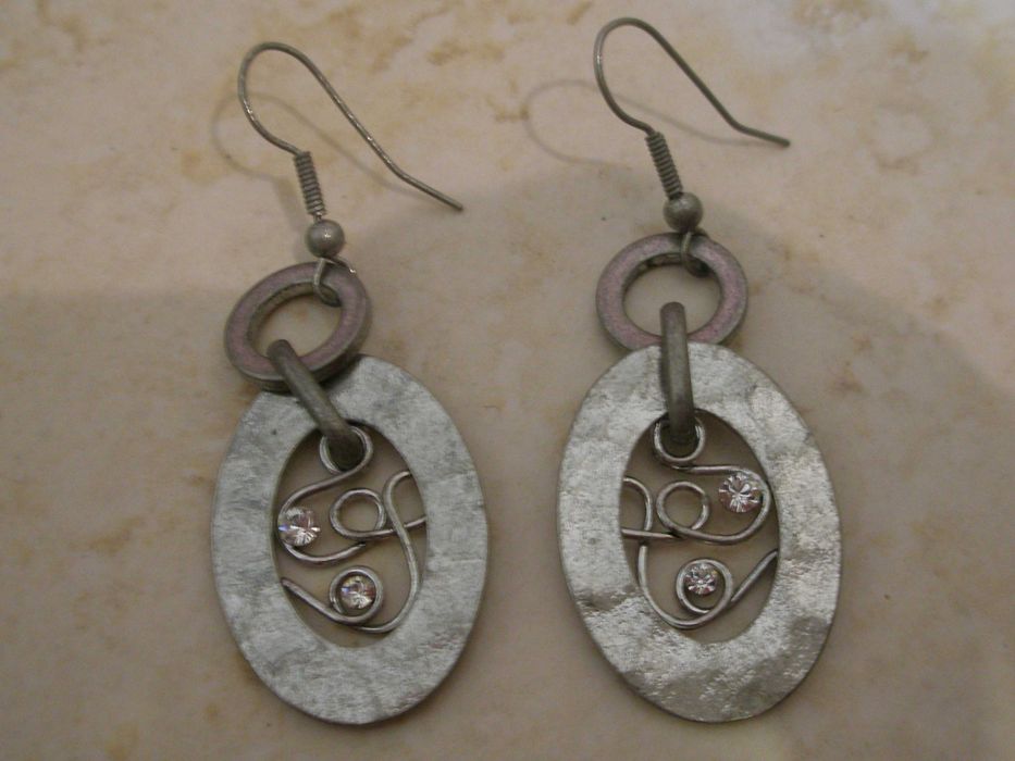 Conjunto Fio e Brincos Prateados - Bijoux Brigitte