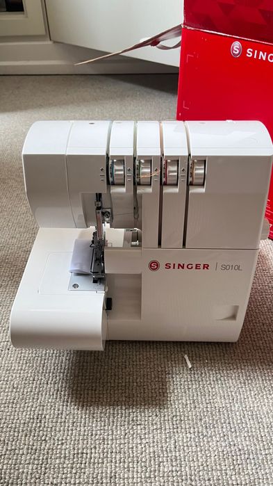Máquina singer nova nunca usada