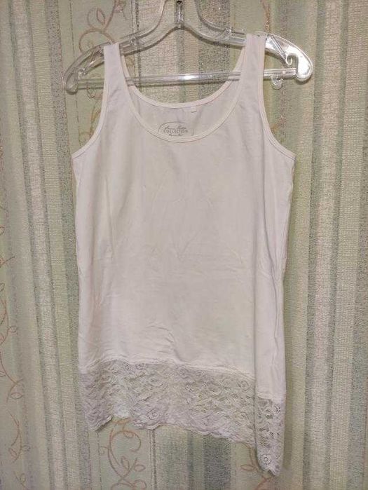 Майка білизняна жіноча довга натуральна бавовна з гіпюром, р.48-50/М
