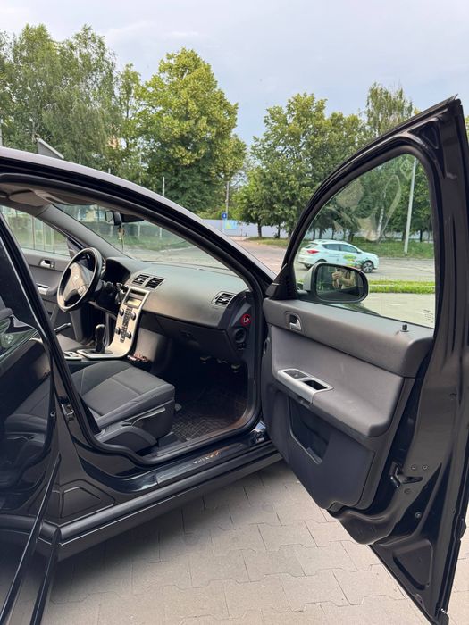 Volvo v50 2010 р