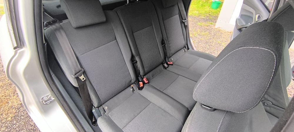 Ford C-Max 1.6 TDCI Titanium Só por telefone