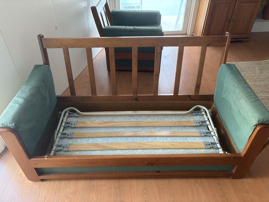 Conjunto sofás (c/ cama)