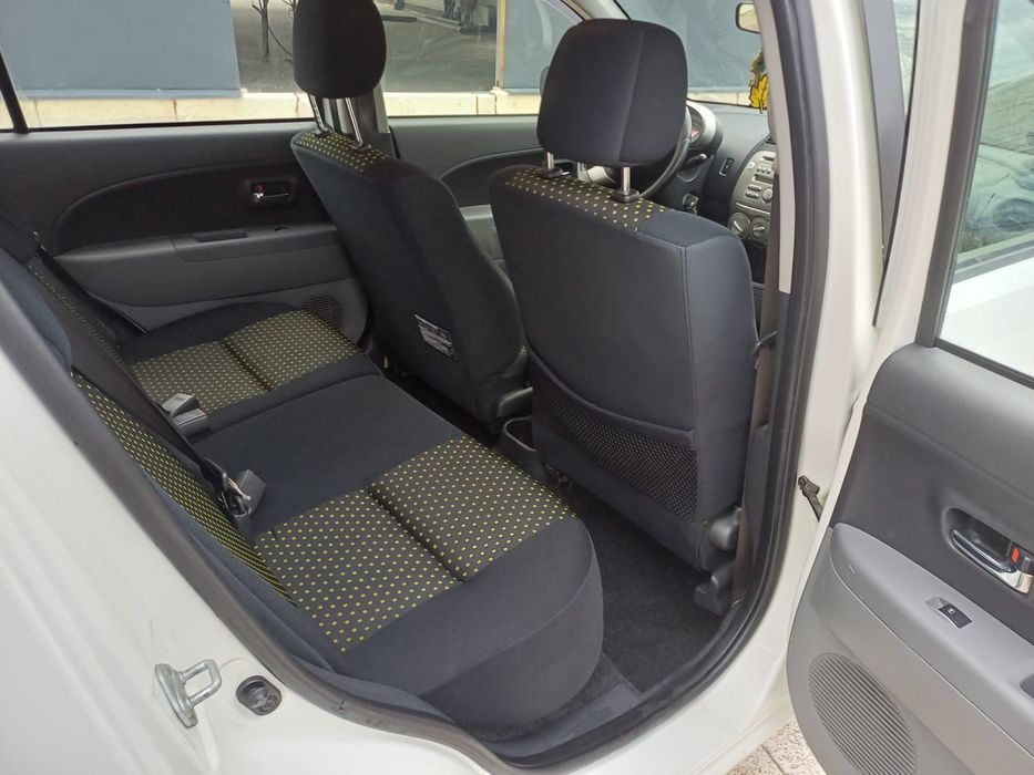 Witam mam do sprzedania Daihatsu Sirion 1.3 bezyna klima