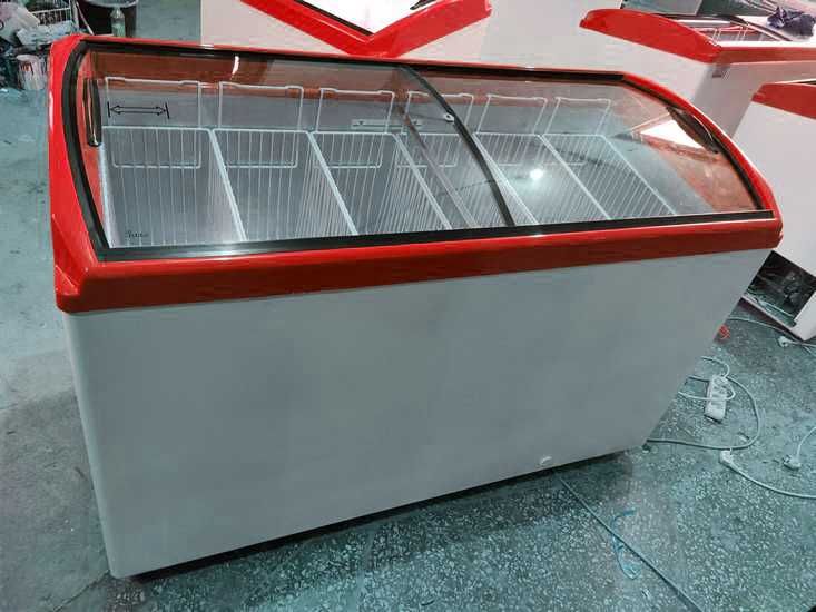 Якість! Морозильні вітрини ларі Italfrost до -23С Червоні.Розпродаж!