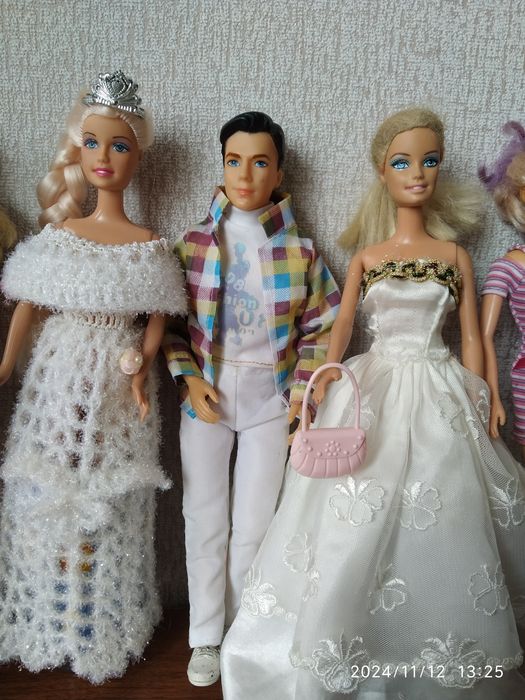 Продам ляльки ,пересилаю по Україні