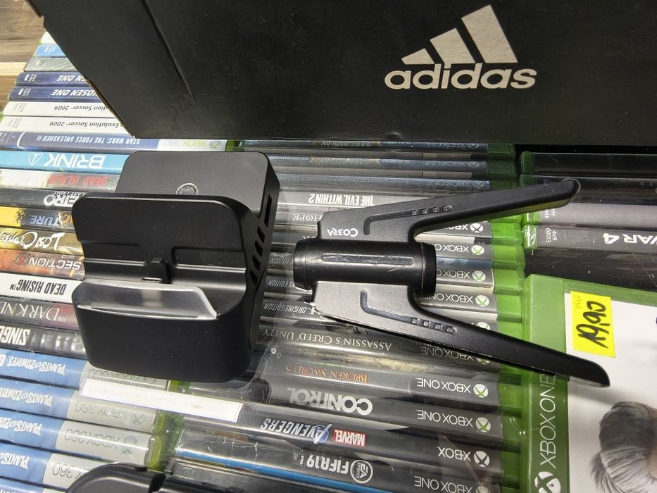 Konsola switch V2 z bazą i inne (27)