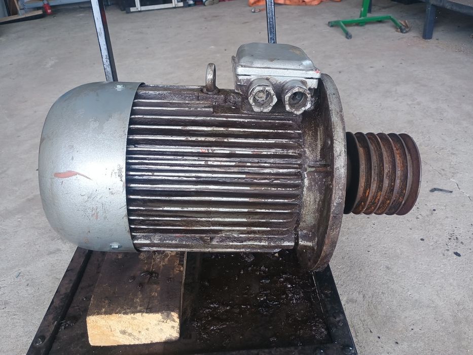 Sprzedam silnik 11 kw.  Y∆
