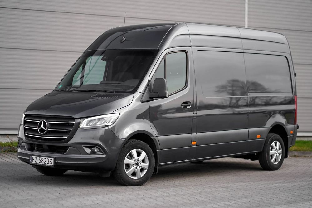 Mercedes-Benz Sprinter 315 Furgon  Mercedes-Benz Sprinter 315 Furgon FWD – Stan Idealny, Nowy Silnik!!