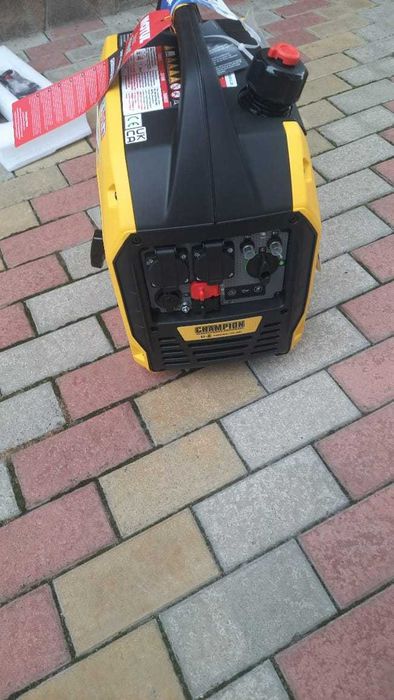 Генератор CHAMPION 2200 ATOM