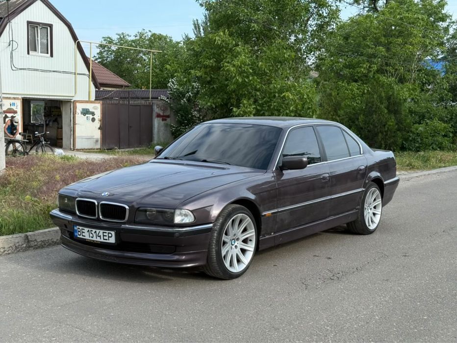 Bmw 7 E38 3.0I gas/benzin