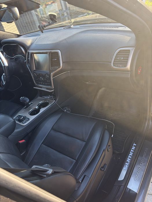 Jeep Grand Cherokee Summit