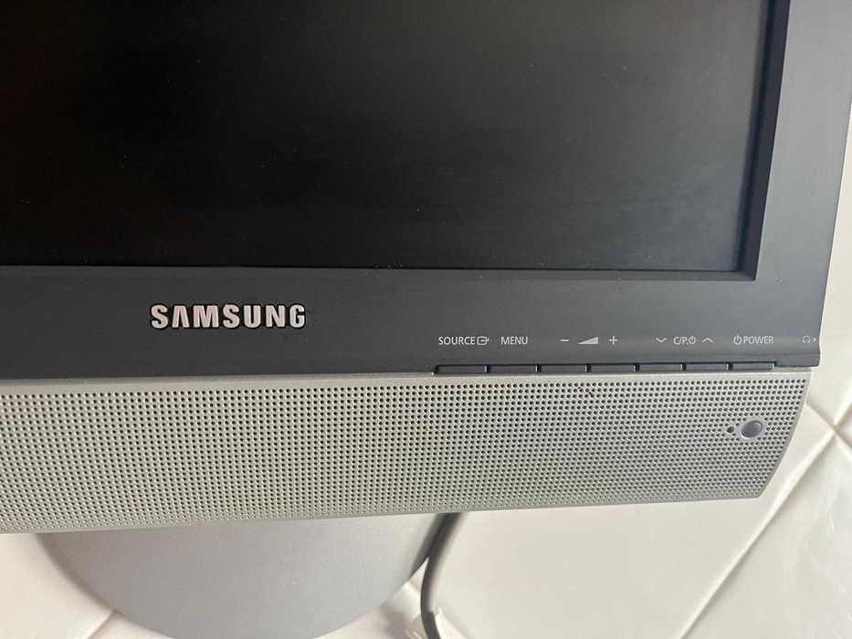Televisão Samsung LCD