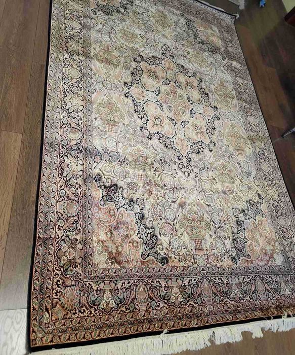 Эксклюзивный шелковый ковёр Mulberry.