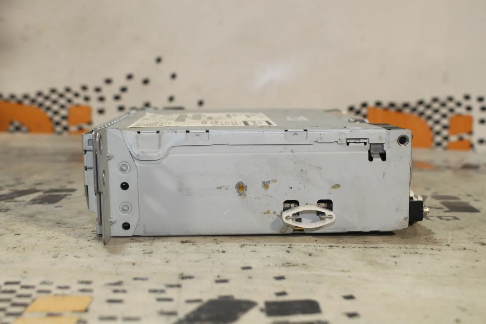 Rádio / auto-rádio BMW 1 (F20)