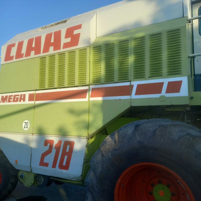 Claas dominator mega 218