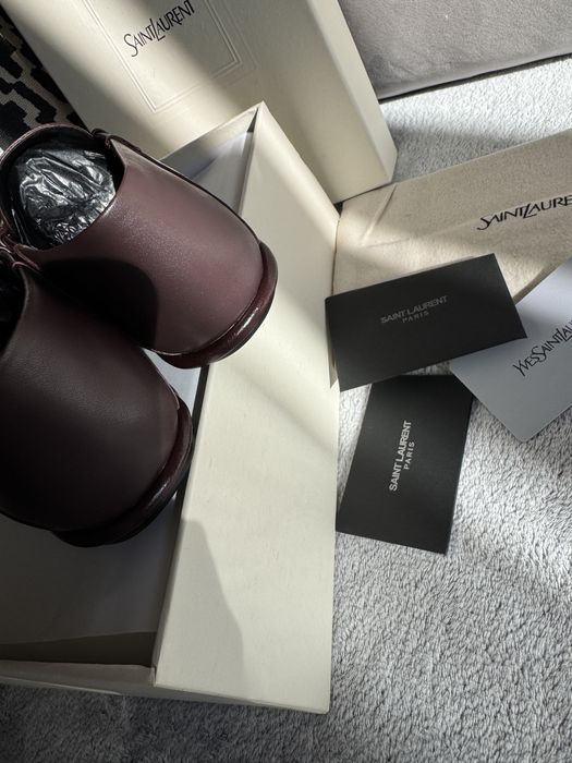 Лофери Saint Laurent