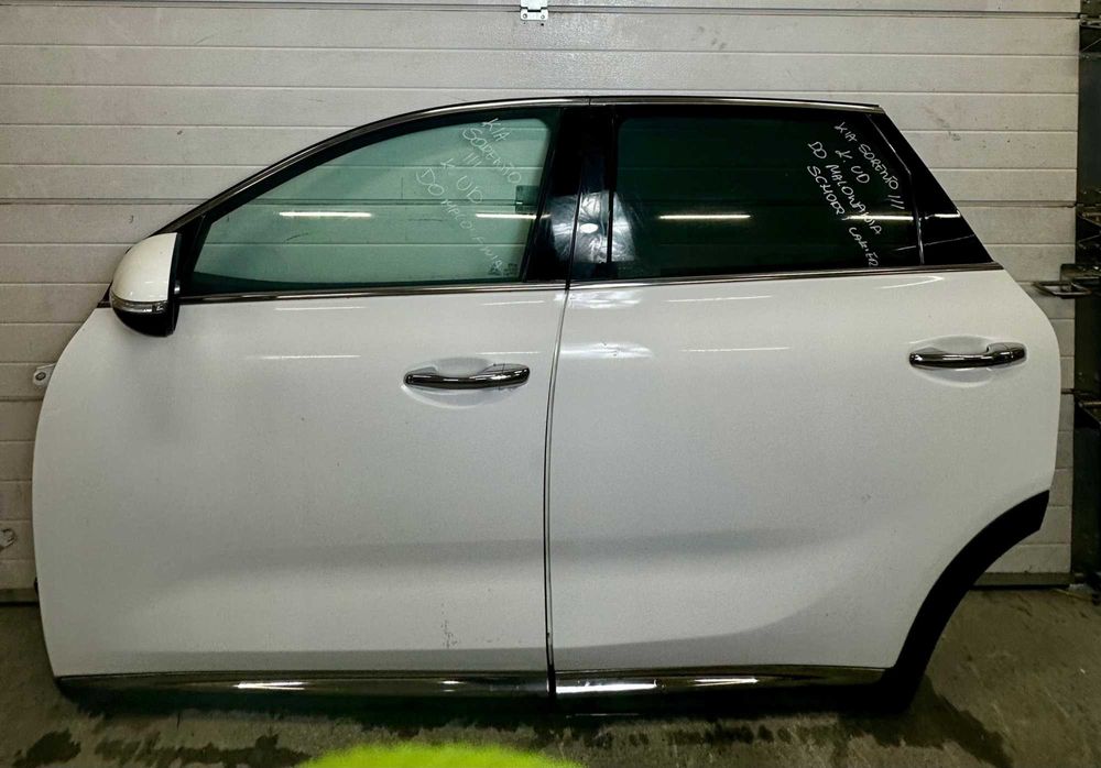Двери Kia Sorento 3 III передние задние правые левые разборка