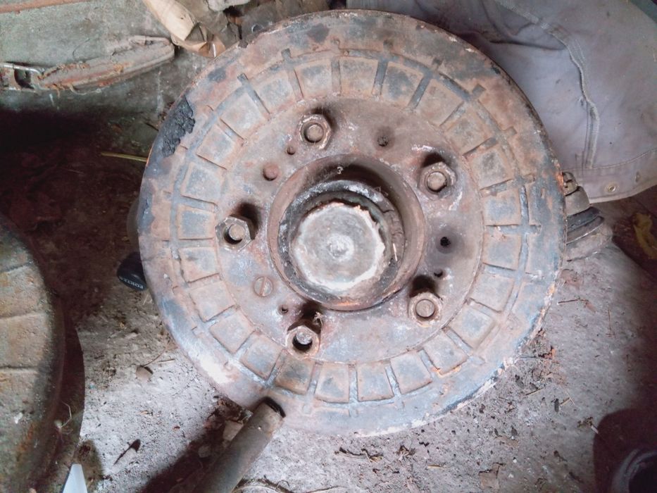 Ступиці Газ 2410 Волга