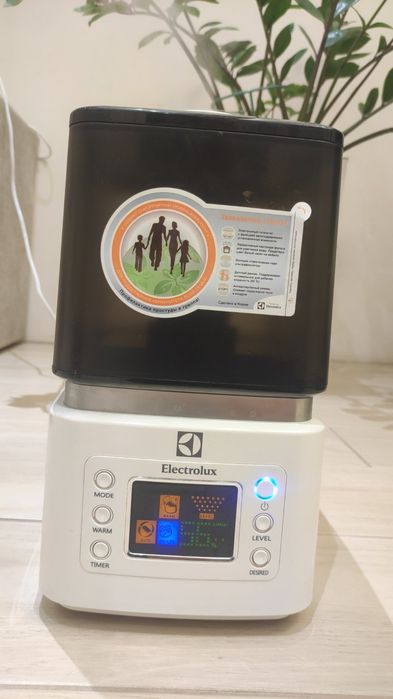 Зволожувач повітря Electrolux