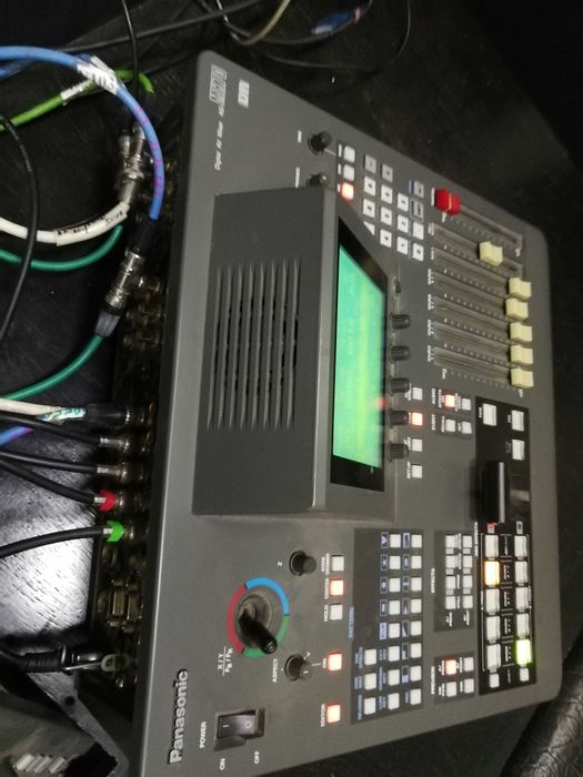 Відеомікшерний пульт Panasonic AG-MX70E