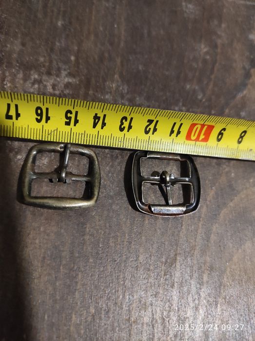 Пряжка металева міцна