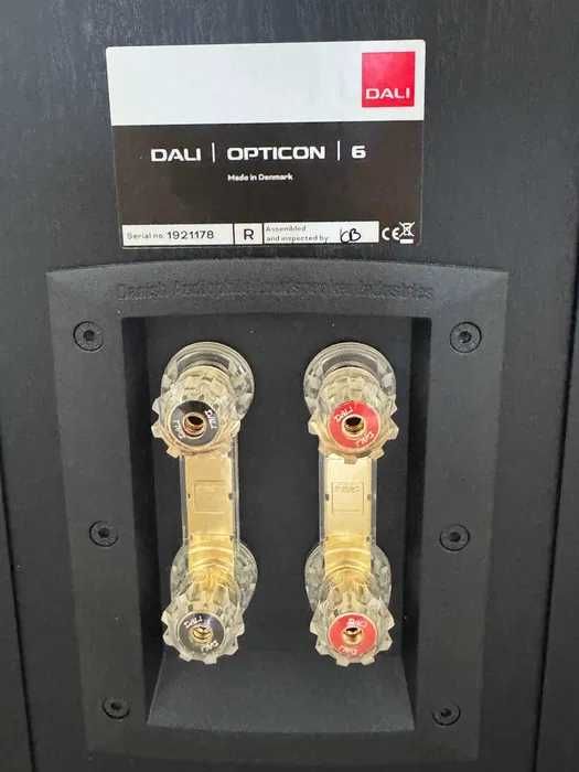 Colunas DALI Rubicon 8