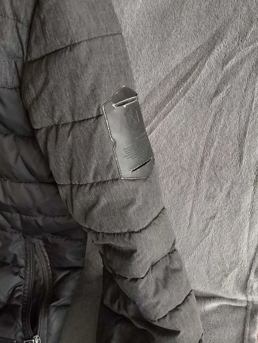 HOUSE. Kurtka zimowa.