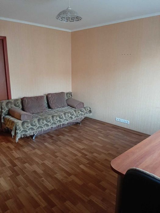 Продам 2-к.квартиру, ул. Ак.Амосова, рн школы №11