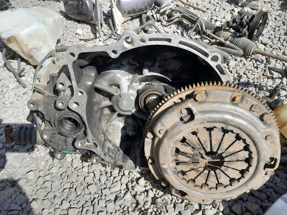 Запчастини до автомобіля Mazda 626 2.0 бензин 1997-2000