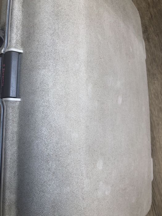 Mala viagem rigida Samsonite - Negociavel para desocupar!