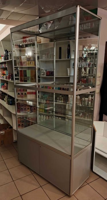 Срочно продам витрину!!!