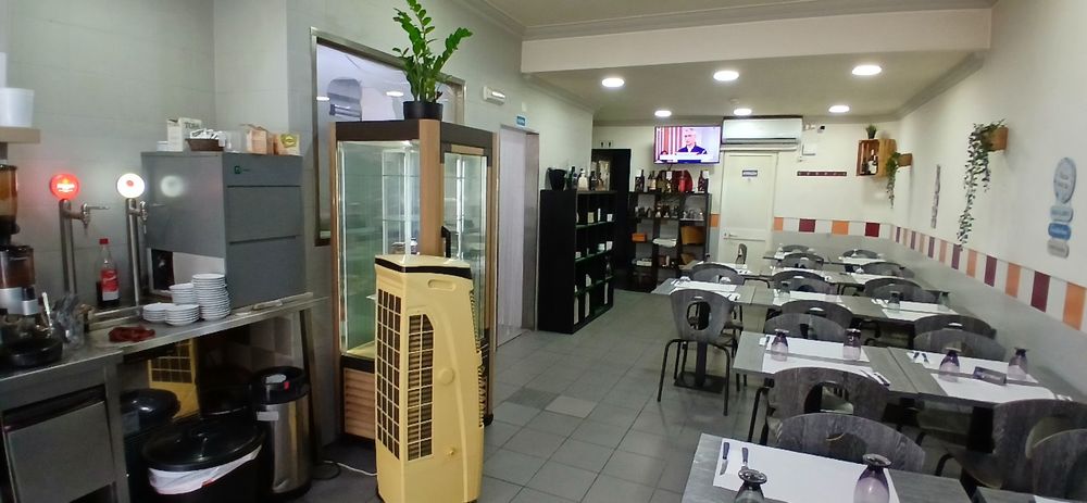 Trespasse Restaurante Churrasqueira em Seixal