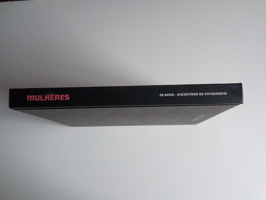 Livro "Mulheres 26 anos - Encontros de Fotografia"