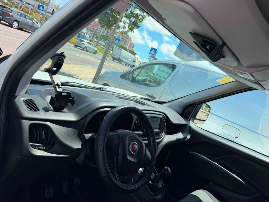 Carrinha Fiat Dobló Profissional 2018- Como Nova